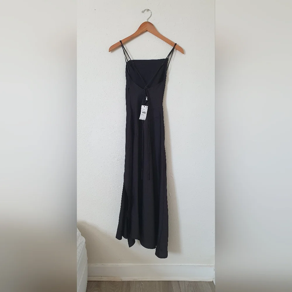🔥NEW WITH TAG ASTR THE LABEL COWL SLIP MIDI DRESS BLACK in XS and SMALL🔥 - Picture 6 of 9